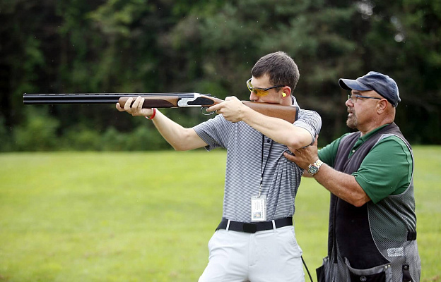 Стрельба из боевого оружия в тире в подарок. Ultra Подарки Томск. Подарочный сертификат на стрельбу из оружия боевом тире. Подарите своему мужчине или другу стрельбу из пистолета или карабина, дайте ему возможность выпустить пар и почувствовать достижение цели. UltraPodarki.ru 8-800-505-9530. Стрельба из боевого оружия Томск, боевой тир Томск, стрельба из огнестрельного оружия Томск, Стрельба из боевого оружия, Стрельба Томск