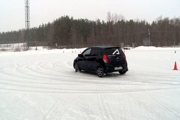 Контраварийное вождение в Воронеже. Ultra Подарки. Купить уроки контраварийного вождения в Воронеже. Научитесь водить машину в любых условиях! Сервис UltraPodarki.ru 8 800 505 95 30. Контраварийное вождение Воронеж, контраварийное вождение, экстремальное вождение Воронеж, экстремальное вождение, обучение вождению Воронеж, обучение вождению, вождение Воронеж, вождение,  курс вождения Воронеж, курс вождения, курсы экстремальное вождения Воронеж, курсы экстремального вождения, обучение в автошколе Воронеж, обучение в автошколе
