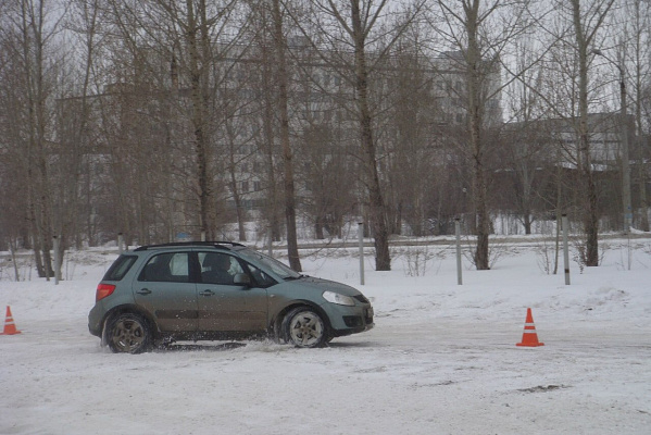 Контраварийное вождение в Воронеже. Ultra Подарки. Купить уроки контраварийного вождения в Воронеже. Научитесь водить машину в любых условиях! Сервис UltraPodarki.ru 8 800 505 95 30. Контраварийное вождение Воронеж, контраварийное вождение, экстремальное вождение Воронеж, экстремальное вождение, обучение вождению Воронеж, обучение вождению, вождение Воронеж, вождение,  курс вождения Воронеж, курс вождения, курсы экстремальное вождения Воронеж, курсы экстремального вождения, обучение в автошколе Воронеж, обучение в автошколе