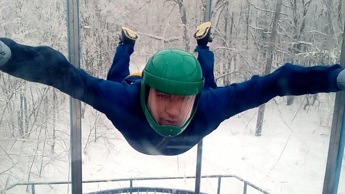 Полёт в аэротрубе  в Воронеже. Ultra Подарки. Полёт в аэротрубе  в Воронеже. Попробуйте полёт в аэротрубе . Сервис: UltraPodarki.ru 8 800 505 95 30. Полёт в аэротрубе , аэротруба Воронеж, полёт Воронеж