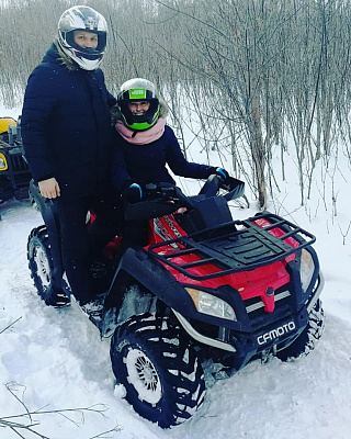 Катание на квадроциклах в Воронеже. Сервис Ultra Подарки. Подарочный сертификат на катание на квадроциклах в Воронеже. Закажите катание на квадроциклах недорого и наслаждайтесь активным отдыхом с друзьями. Выбирайте живописные маршруты для езды на квадроциклах. Сервис UltraPodarki.ru 8800-505-9530. Катание на квадроциклах, Прокат квадроциклов, езда на квадроцикле, прокат квадроциклов Воронеж, катание на квадроциклах Воронеж, Катание на квадроциклах зимой, Катание на квадроциклах летом, Сертификат на катание на квадроциклах 

