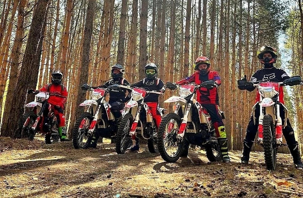 Катание на мотоцикле в Воронеже. ULTRA ПОДАРКИ. Купить катание на мотоцикле в Воронеже. Попробовав езду на мотоциклах, вы получите порцию адреналина и невероятные эмоции. Сервис: UltraPodarki.ru 8 800 505 95 30.. Катание на мотоцикле в Воронеже, прокат мотоциклов Воронеж, катание на мотоциклах, прокат мотоцикла, езда на мотоцикле Воронеж, езда на мотоцикле, мотопрогулка Воронеж, мотопрогулка, поездки на байке, личный мотоцикл, катание на мотоцикле, мотоциклетный шлем, увлечение поездками на мотоцикле, пристрастие к мотоциклам, сертификат на поездку на мотоцикле, прокатиться на мотоцикле, мото-транспорт, мото-треки, мото-поездки, езда на мотоцикле в Воронеже, катание на мотоцикле в Воронеже, мотоклуб в Воронеже
