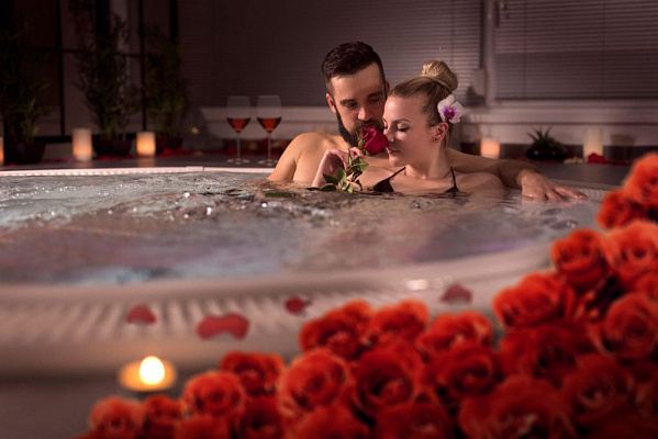 Романтическое свидание в СПА в Воронеже. Ultra Подарки. Купить романтическое свидание в СПА в Воронеже. Подарите самым близким незабываемые моменты и признайтесь в искренних чувствах. Сервис UltraPodarki.ru 8-800-505-95-30. Романтическое свидание в СПА в Воронеже, свидание в Воронеже, свидание в СПА, сертификат на свидание в СПА, сертификат на свидание в Воронеже, купить свидание, купить свидание Воронеж, первое свидание, девушка свидание, СПА, романтическое СПА, романтический вечер, романтические любимому