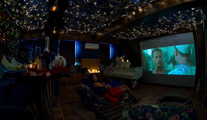 Романтическое свидание в кинотеатре в Воронеже. Ultra Подарки. Купить романтическое свидание в кинотеатре в Воронеже. Подарите самым близким незабываемые моменты и признайтесь в искренних чувствах. Сервис UltraPodarki.ru 8-800-505-95-30. Романтическое свидание в кинотеатре в Воронеже, свидание в Воронеже, свидание в кинотеатре, сертификат на свидание в кинотеатре, сертификат на свидание в Воронеже, купить свидание, купить свидание Воронеж, первое свидание, девушка свидание, хороший кинотеатре, романтический кинотеатре, романтический вечер, романтический ужин, романтические любимому, романтическая музыка