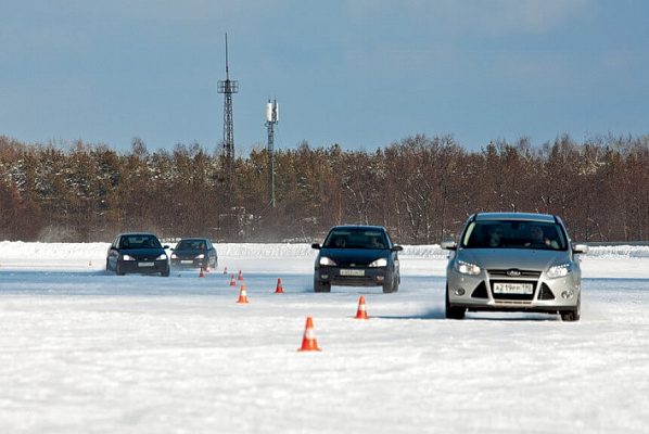 Контраварийное вождение в Воронеже. Ultra Подарки. Купить уроки контраварийного вождения в Воронеже. Научитесь водить машину в любых условиях! Сервис UltraPodarki.ru 8 800 505 95 30. Контраварийное вождение Воронеж, контраварийное вождение, экстремальное вождение Воронеж, экстремальное вождение, обучение вождению Воронеж, обучение вождению, вождение Воронеж, вождение,  курс вождения Воронеж, курс вождения, курсы экстремальное вождения Воронеж, курсы экстремального вождения, обучение в автошколе Воронеж, обучение в автошколе