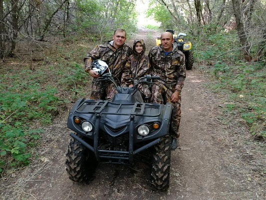 Катание на квадроциклах в Воронеже. Сервис Ultra Подарки. Подарочный сертификат на катание на квадроциклах в Воронеже. Закажите катание на квадроциклах недорого и наслаждайтесь активным отдыхом с друзьями. Выбирайте живописные маршруты для езды на квадроциклах. Сервис UltraPodarki.ru 8800-505-9530. Катание на квадроциклах, Прокат квадроциклов, езда на квадроцикле, прокат квадроциклов Воронеж, катание на квадроциклах Воронеж, Катание на квадроциклах зимой, Катание на квадроциклах летом, Сертификат на катание на квадроциклах 

