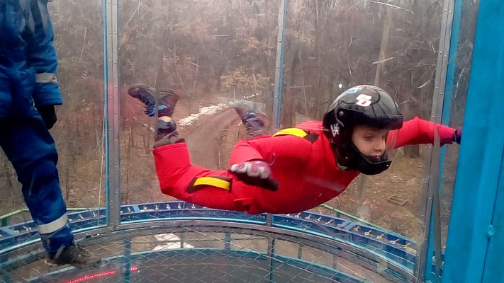 Полёт в аэротрубе  в Воронеже. Ultra Подарки. Полёт в аэротрубе  в Воронеже. Попробуйте полёт в аэротрубе . Сервис: UltraPodarki.ru 8 800 505 95 30. Полёт в аэротрубе , аэротруба Воронеж, полёт Воронеж